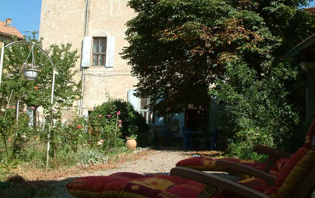 Lie-around-in-the-sun