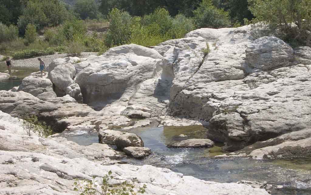 Swimming-in-rock-pools
